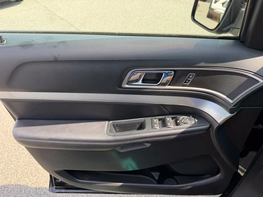 Used 2016 Black Ford XLT image 23