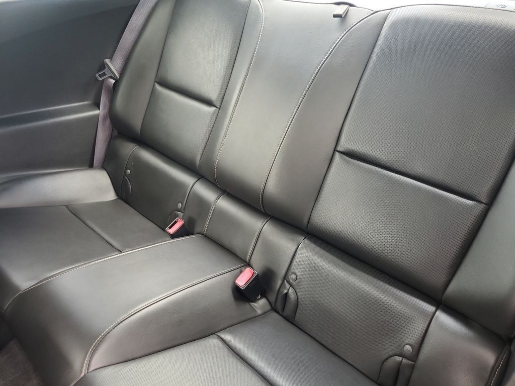 Used 2015 White Chevrolet 2LT image 15
