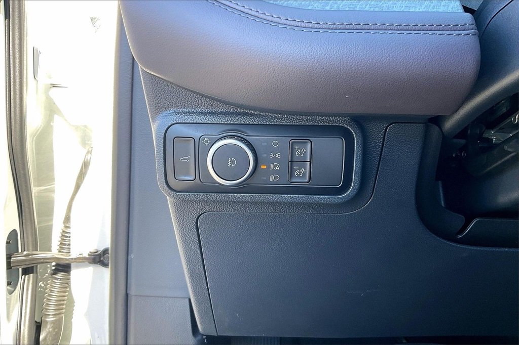 2026 FORD EXPLORER - Image 34