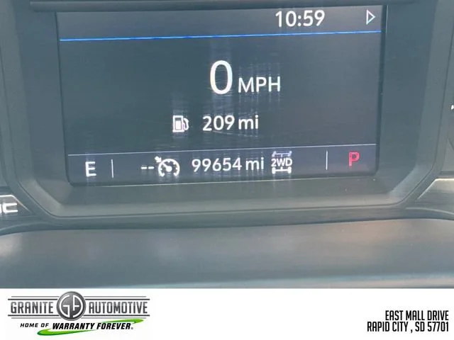 Used 2021 Summit White GMC SLE image 16