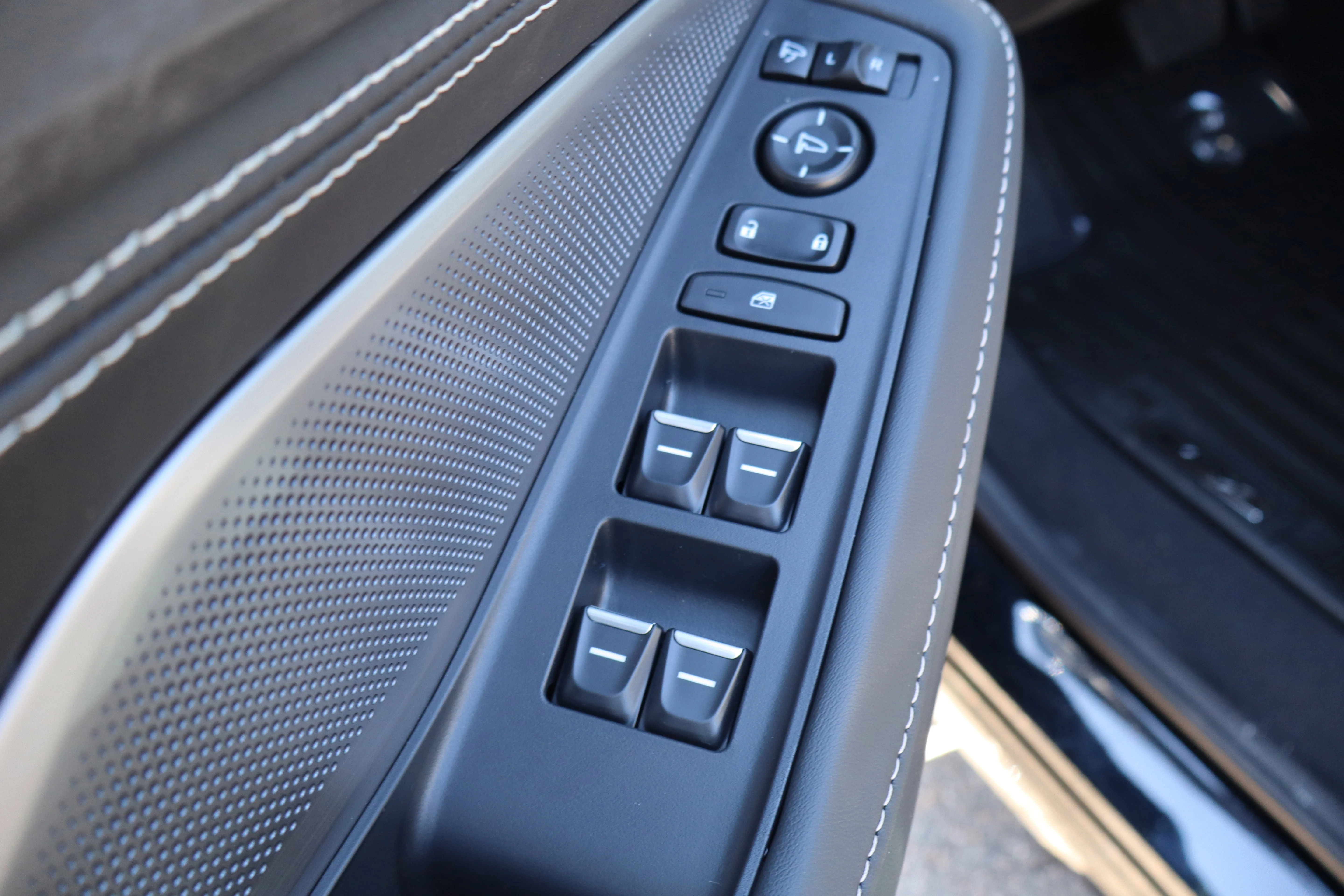 New 2026 Majestic Black Pearl Acura w/Advance Package image 23
