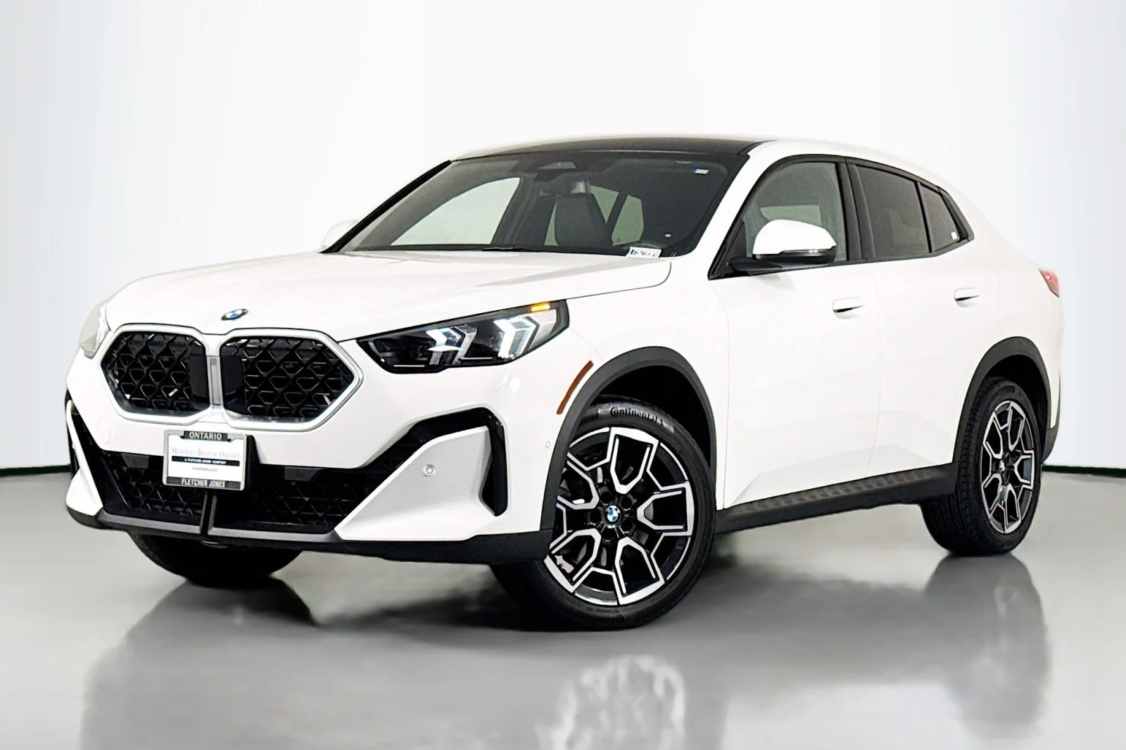 Used 2025 Alpine White BMW xDrive28i image 1