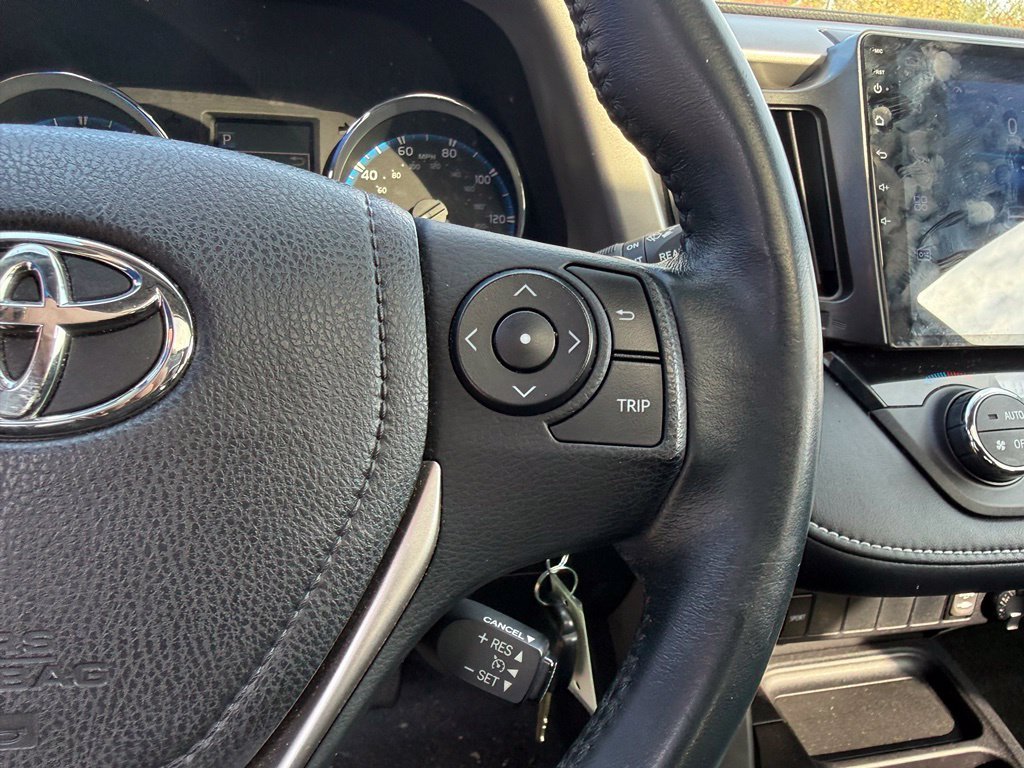 Used 2016 Magnetic Gray Metallic Toyota XLE image 12