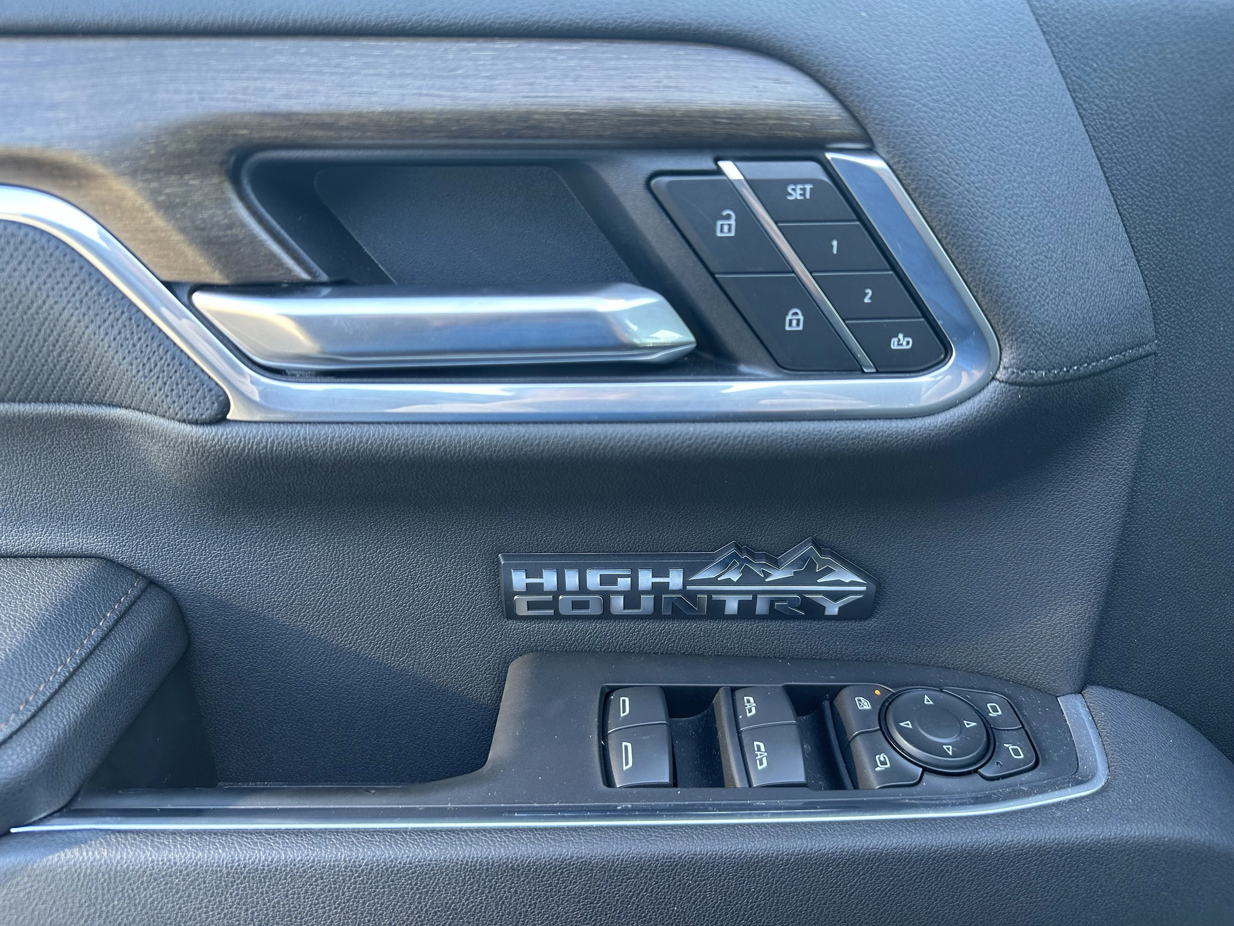 Certified Used 2025 Black Chevrolet High Country image 9