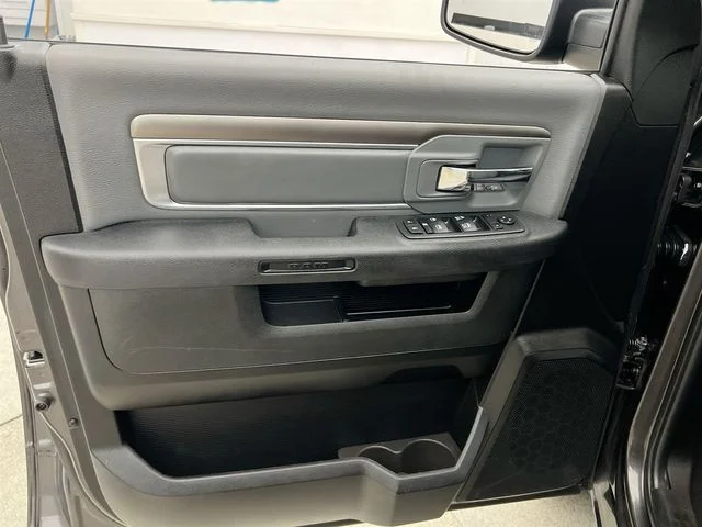 2024 RAM Ram 1500 Classic SLT - Photo 20