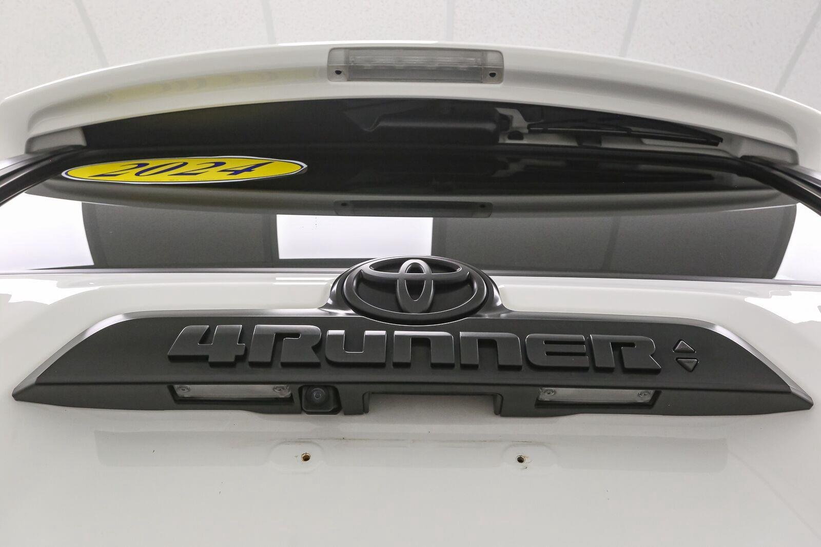 Used 2024 Ice Cap Toyota TRD Off-Road Premium image 12