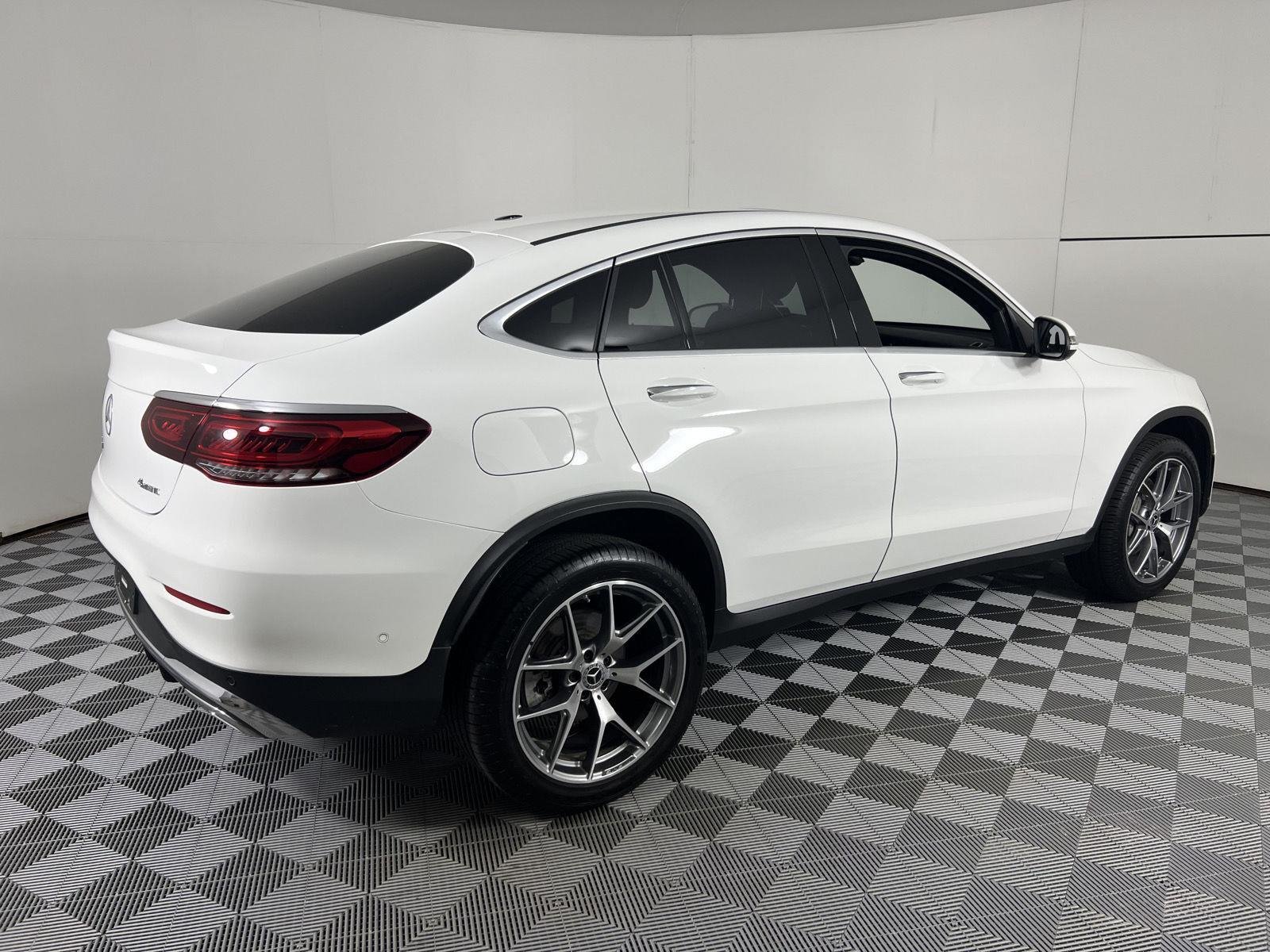 Used 2023 Polar White Mercedes-Benz GLC 300 image 11