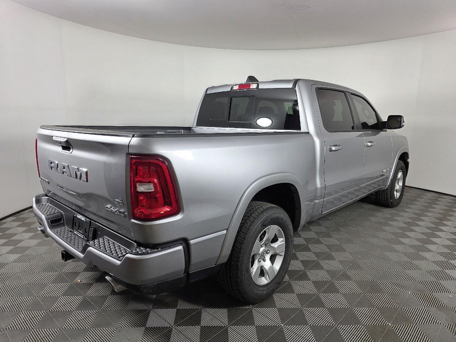 2025 RAM 1500 Big Horn/Lone Star - Photo 8