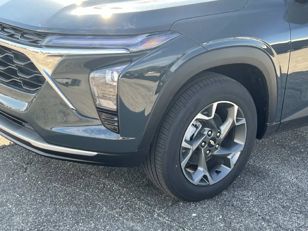 2026 Chevrolet Trax LT - Photo 7