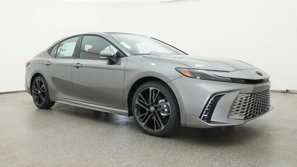 New 2026 Heavy Metal Toyota XSE image 4