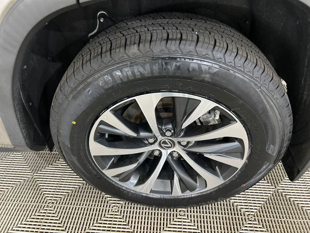 Used 2021 Silver Lexus 350 image 10