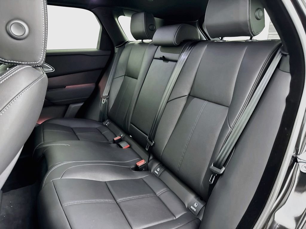 New 2026 Santorini Black Land Rover Belgravia Edition image 25