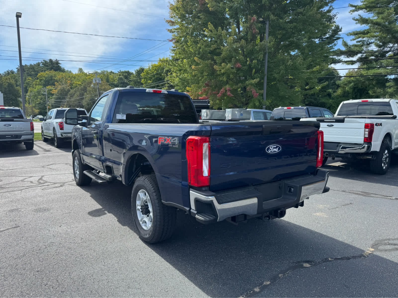 New 2027 Neptune Blue Ford XLT image 3