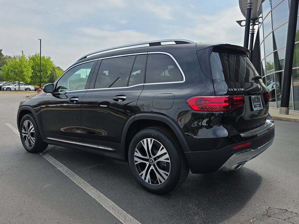 New 2026 Black Mercedes-Benz GLB 250 image 3