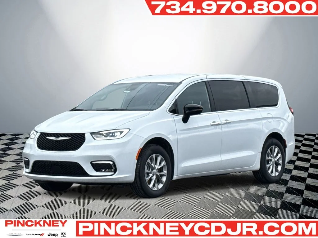2026 Chrysler Pacifica Select AWD's photo