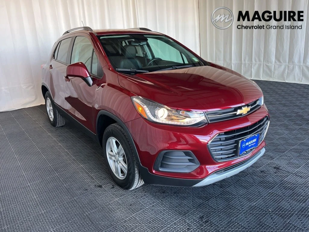 Used 2022 Red Chevrolet LT image 28
