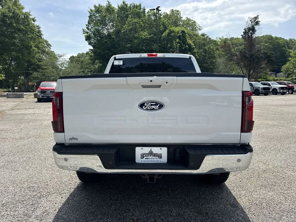 New 2026 White Ford XLT image 6