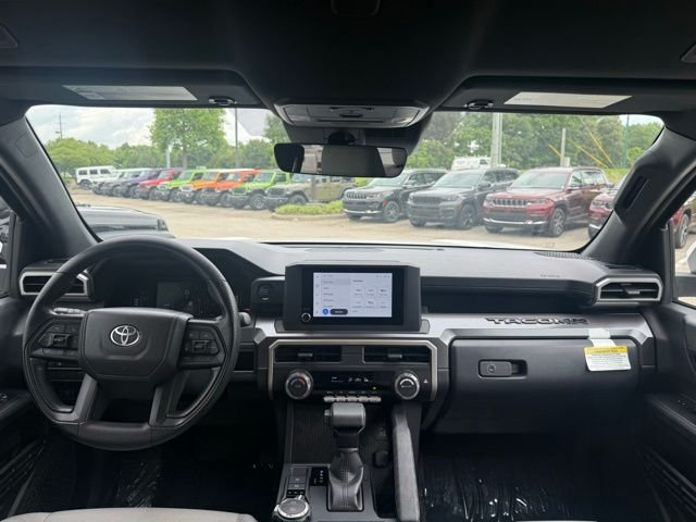 2025 Toyota Tacoma SR5 - Photo 27