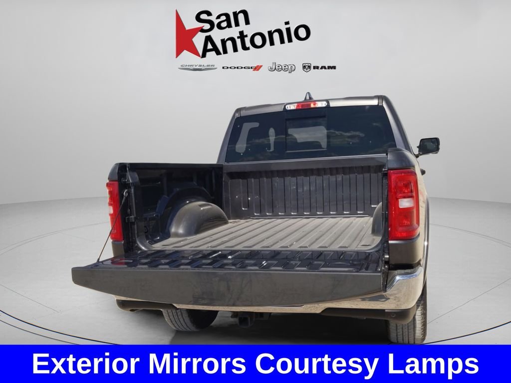 New 2025 Granite Crystal Metallic Clear-Coat Exterior Paint RAM Big Horn/Lone Star image 13