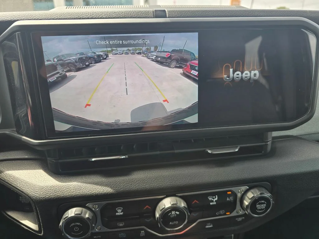 Used 2024 Green Jeep Sport S 4xe image 21