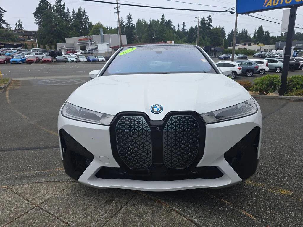 Used 2024 BMW iX Base with VIN WB523CF04RCN49846 for sale in North Bend, WA