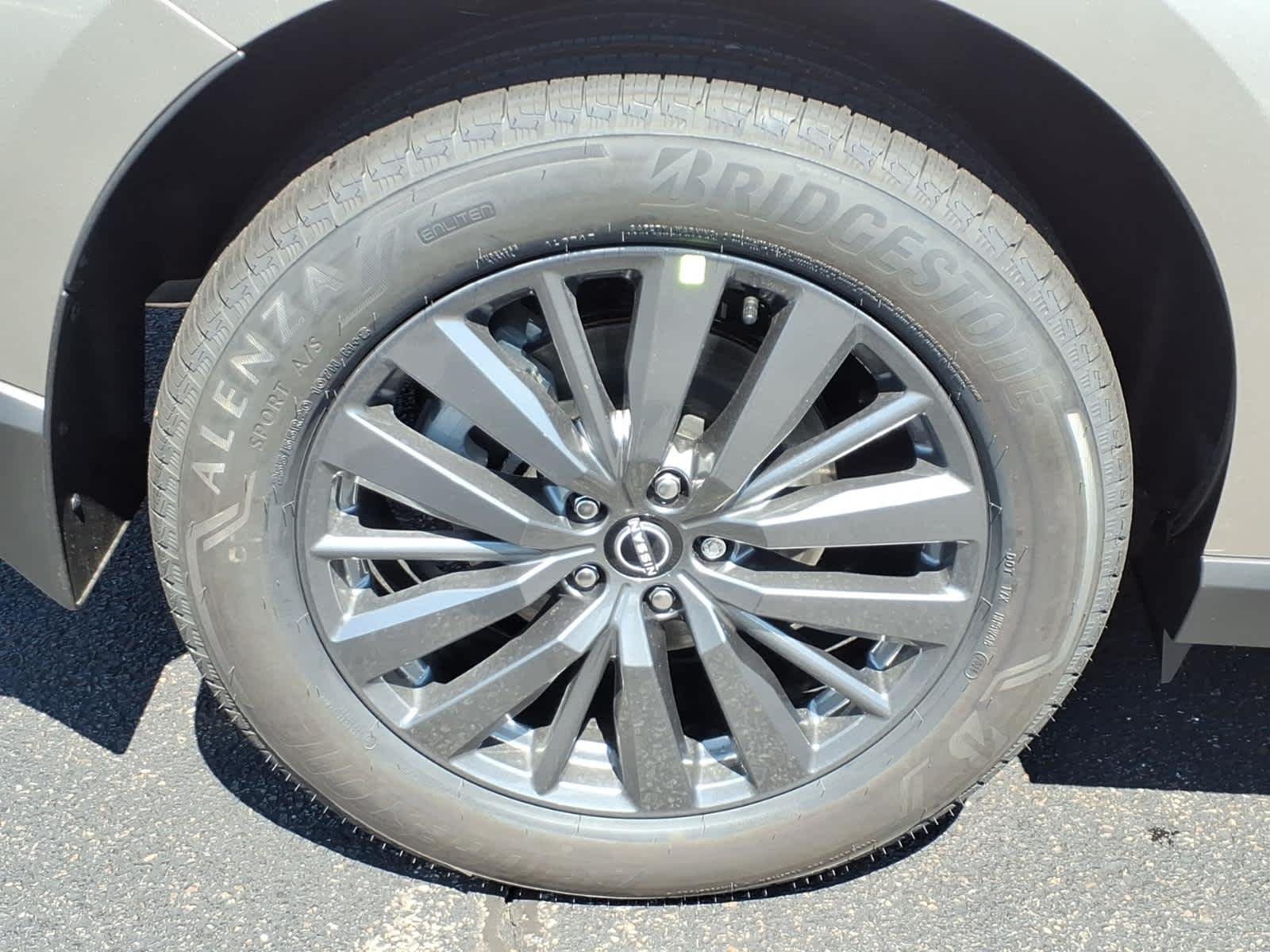 New 2026 Champagne Silver Metallic Nissan SL image 5