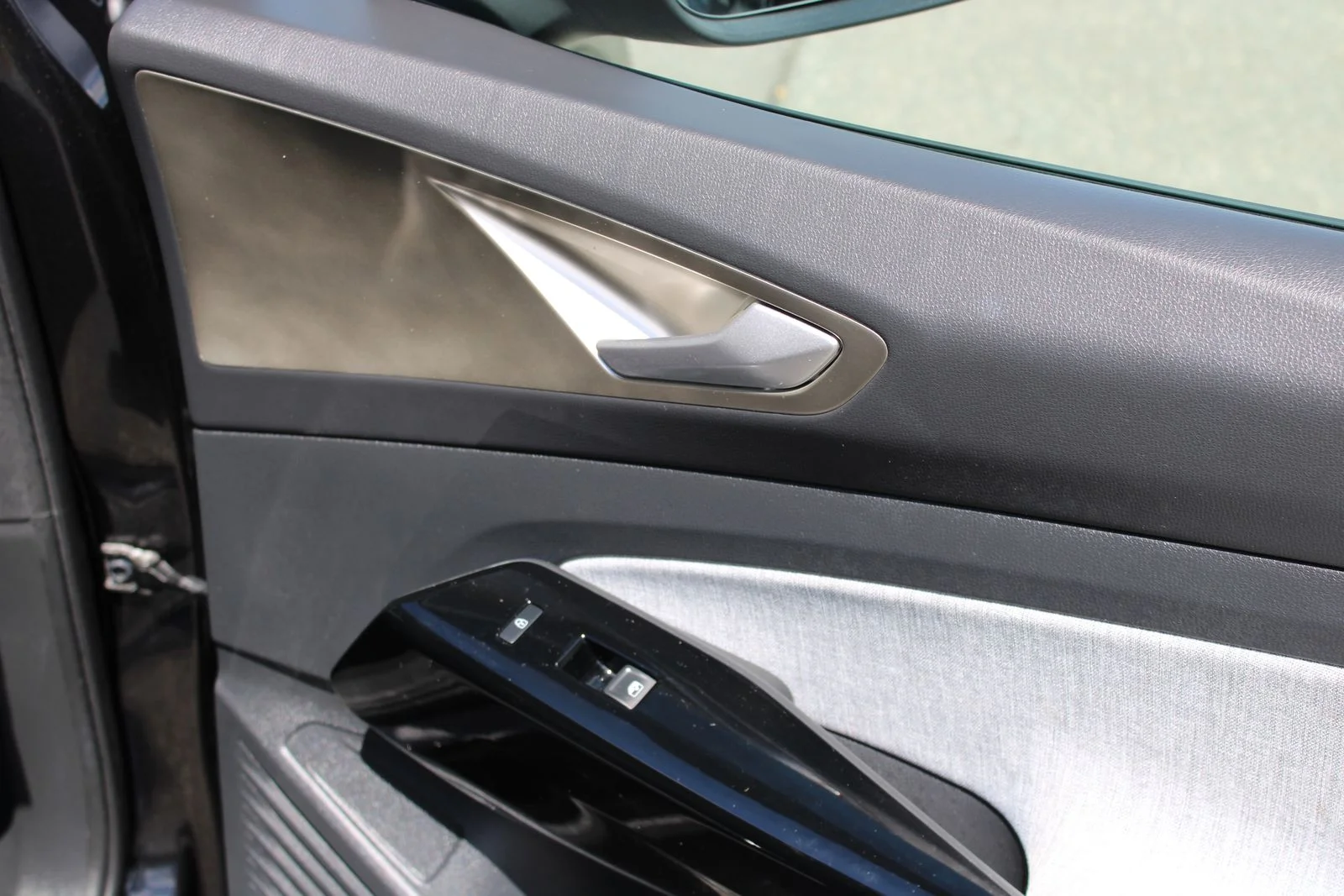 Used 2023  Volkswagen Pro image 25