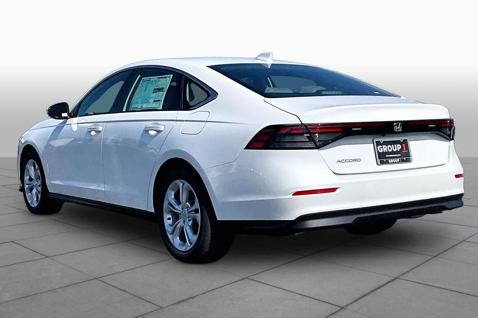 New 2026 Platinum White Pearl Honda LX image 12