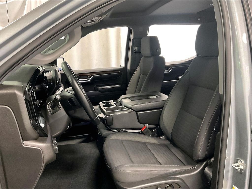 Used 2023 Gray Chevrolet LT image 10