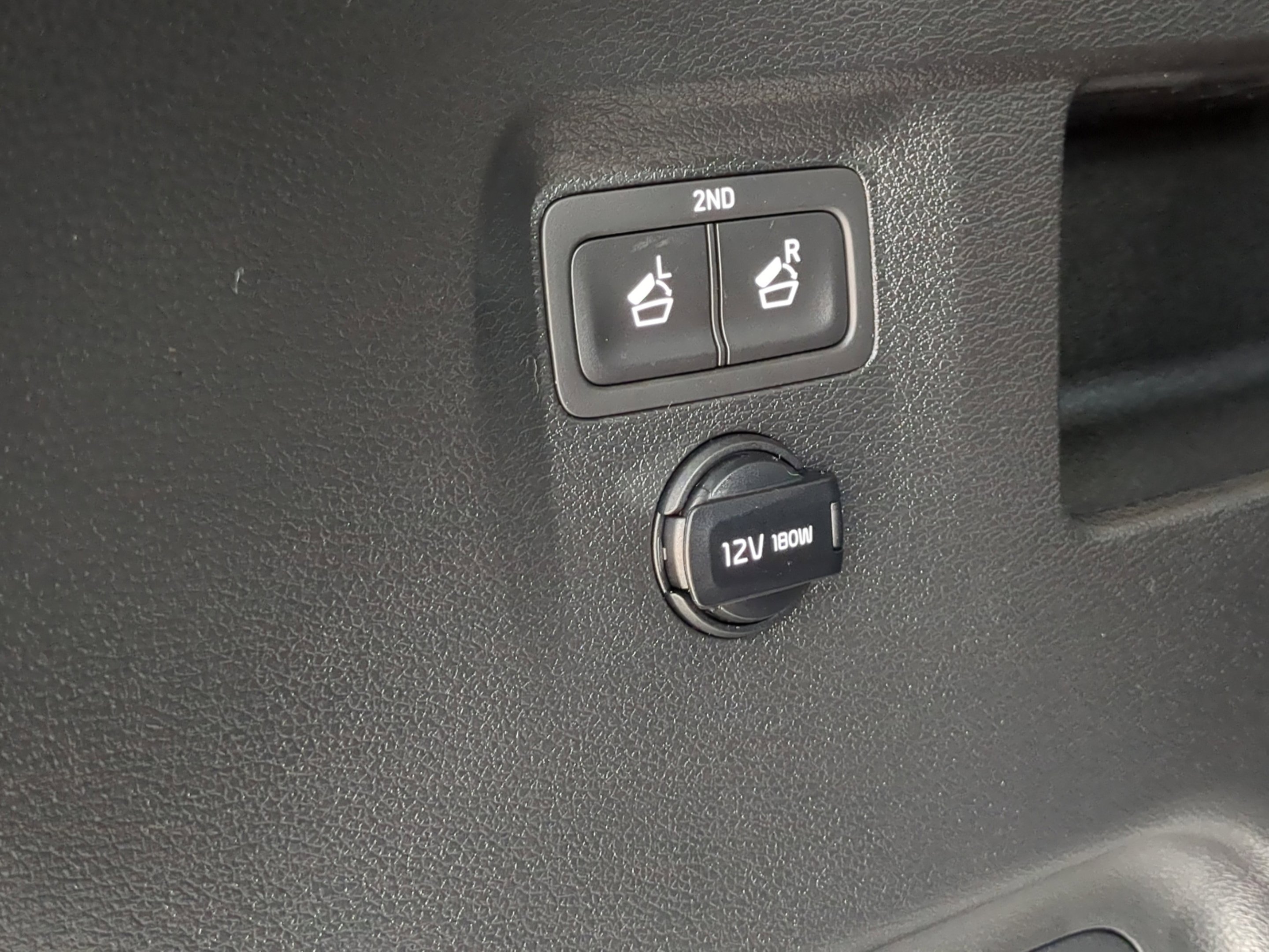 Used 2025 Panthera Metal Kia S image 31