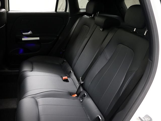New 2026 Polar White Mercedes-Benz GLA 250 image 12