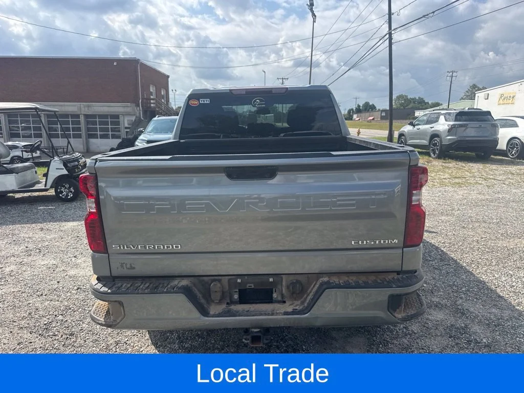 Used 2023 STERLING GRAY METALLIC Chevrolet Custom image 4