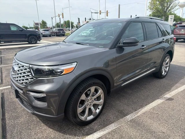 2020 Ford Explorer Platinum 4WD's photo
