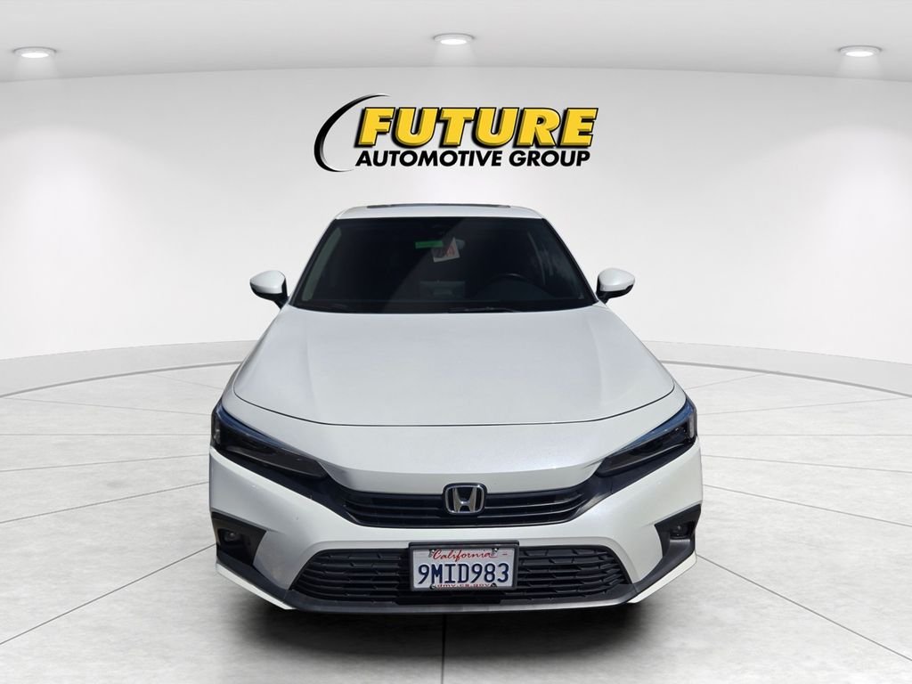 Used 2024  Honda Touring image 2