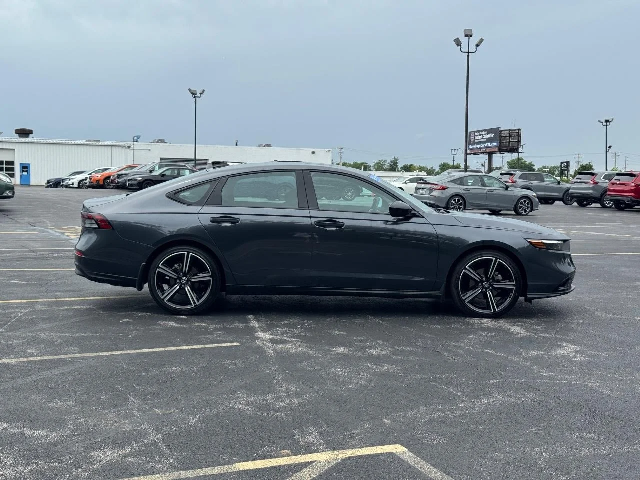 Certified Used 2026 Meteorite Gray Metallic Honda SE image 3
