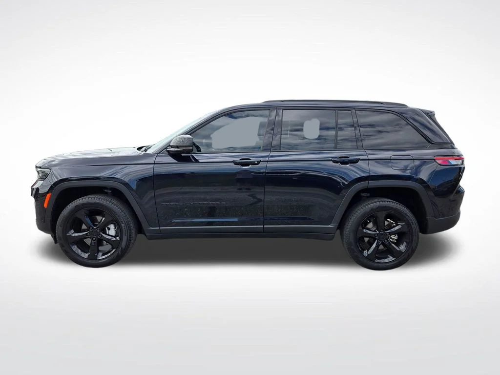 Used 2024 Black Jeep Limited image 9