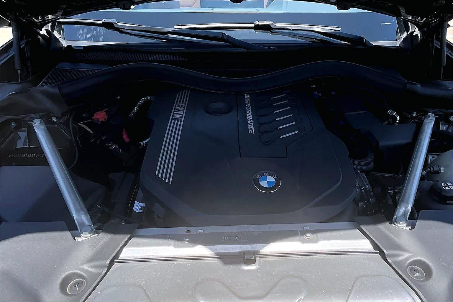 Used 2024 Dark Graphite Metallic BMW M40i image 31
