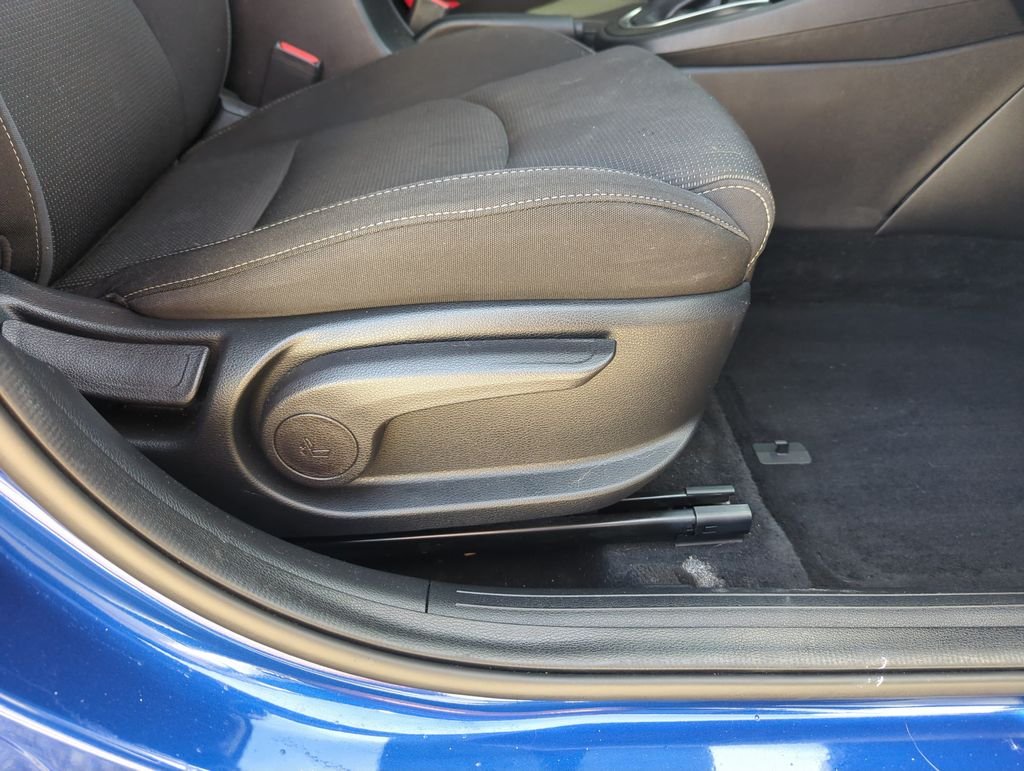 Used 2021 Blue Kia LXS image 35