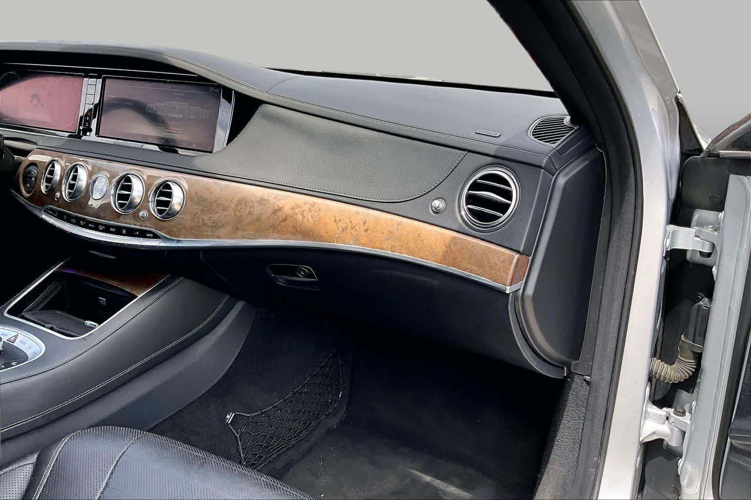 Used 2014 Iridium Silver Metallic Mercedes-Benz S 550 image 16