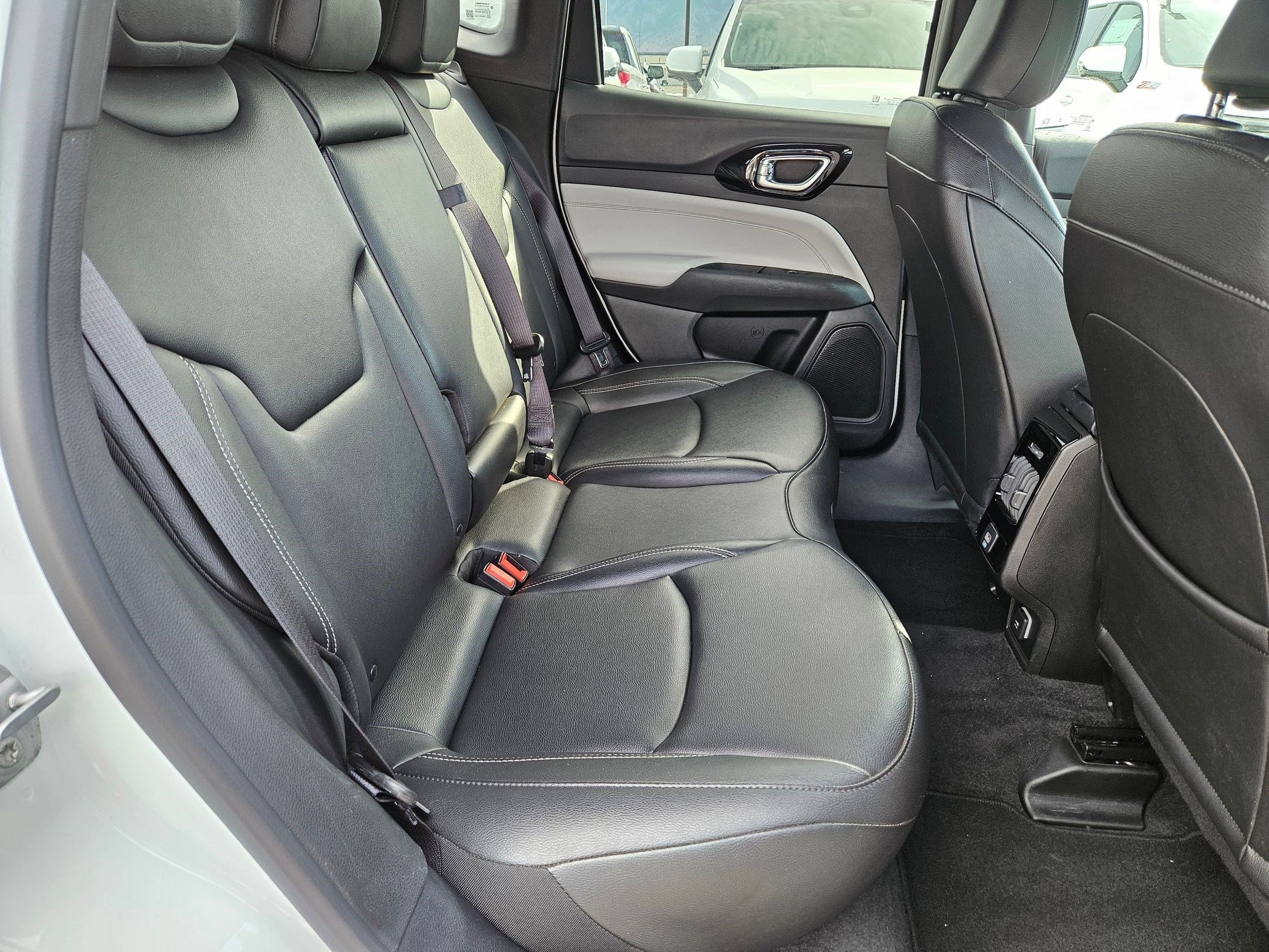 Used 2025 Bright White Clearcoat Jeep Limited image 29