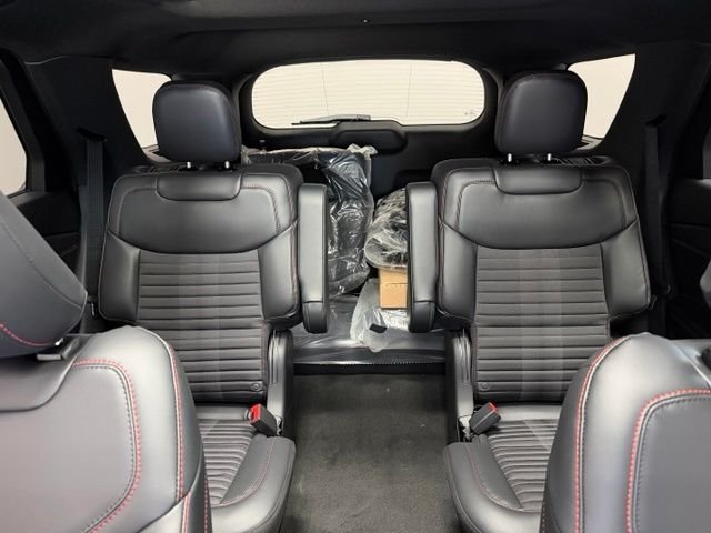 New 2026 Agate Black Metallic Ford ST-Line image 21