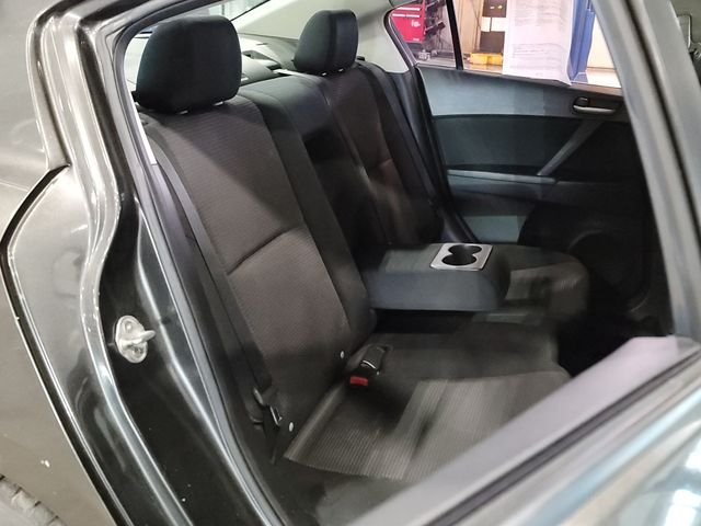Used 2013 Graphite Mica Mazda i Touring image 20