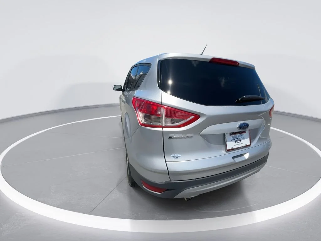 Used 2016 Silver Ford SE image 7