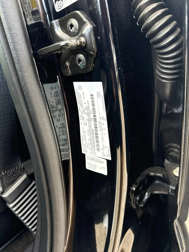 Used 2018  Ford XL image 34
