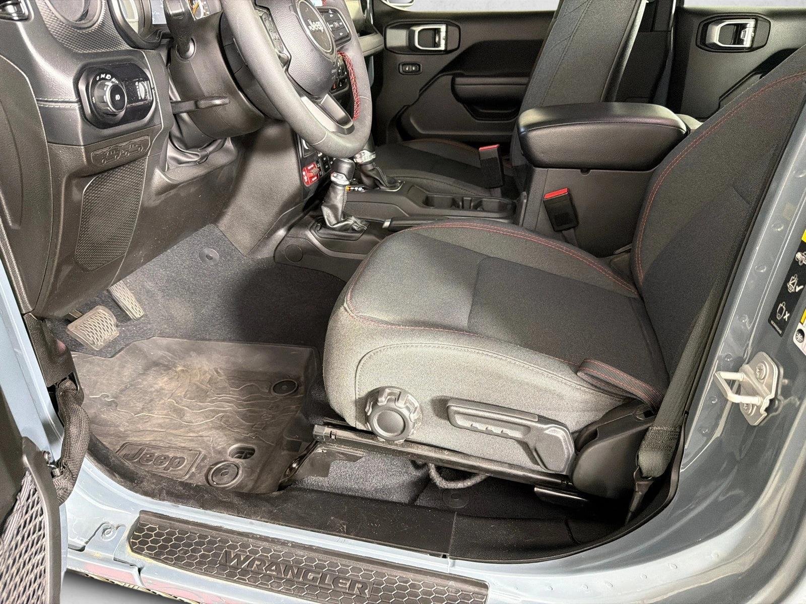 Used 2024 Anvil Clear Coat Jeep Rubicon image 10