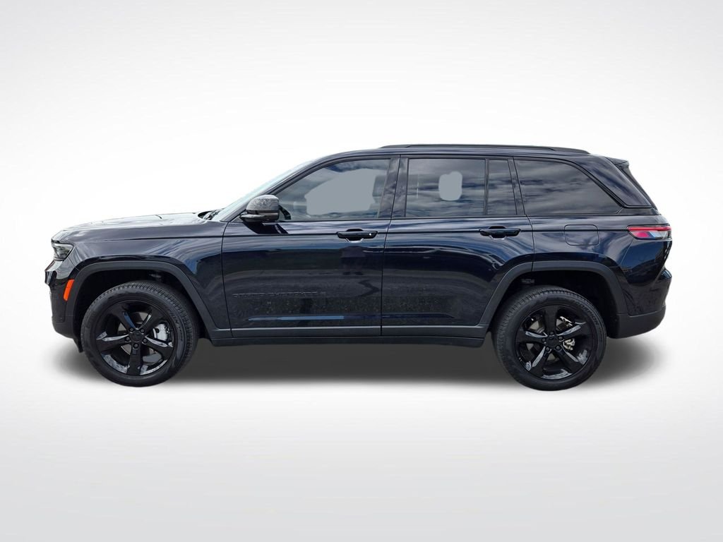 Used 2024 Black Jeep Limited image 9