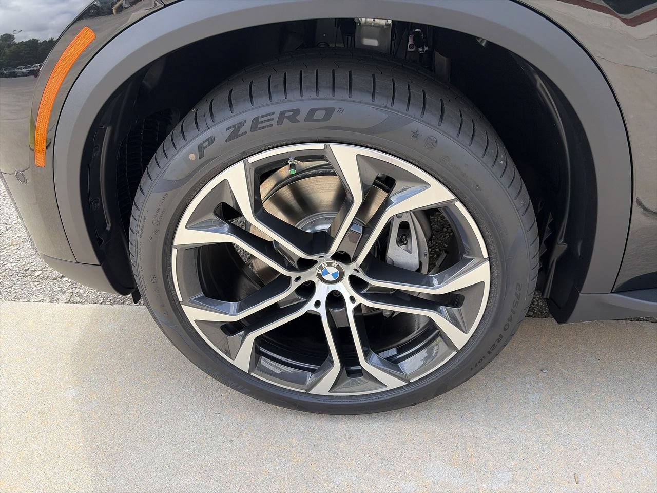 New 2026 Black Sapphire Metallic BMW xDrive40i image 13