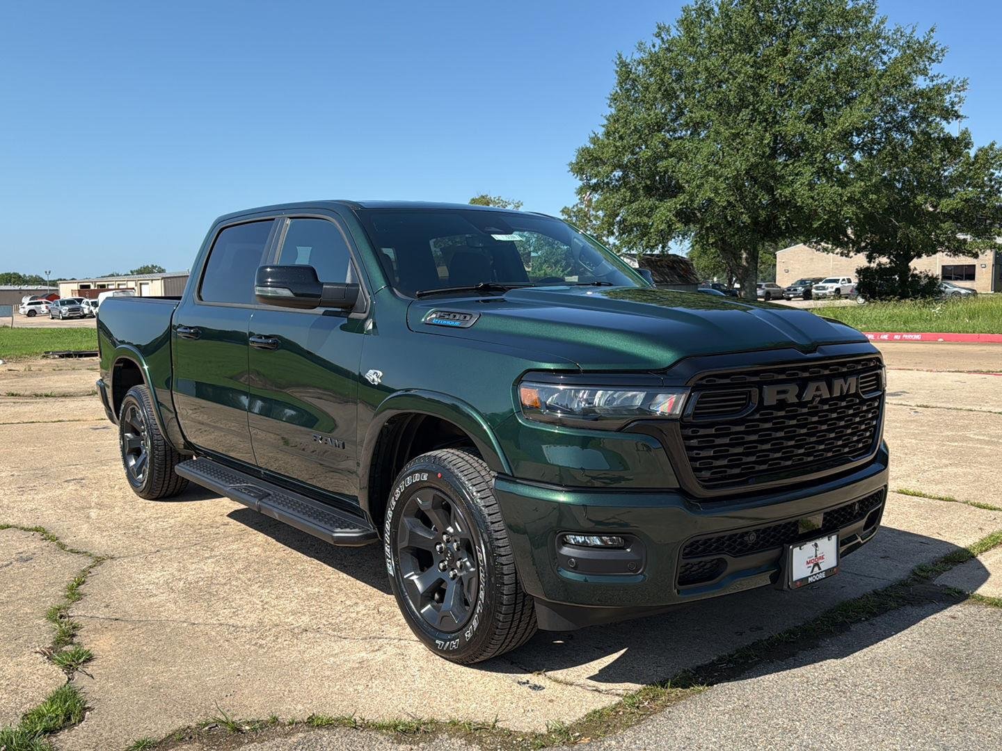 New 2026 Serrano-Green Metallic Exterior Paint RAM Lone Star image 1