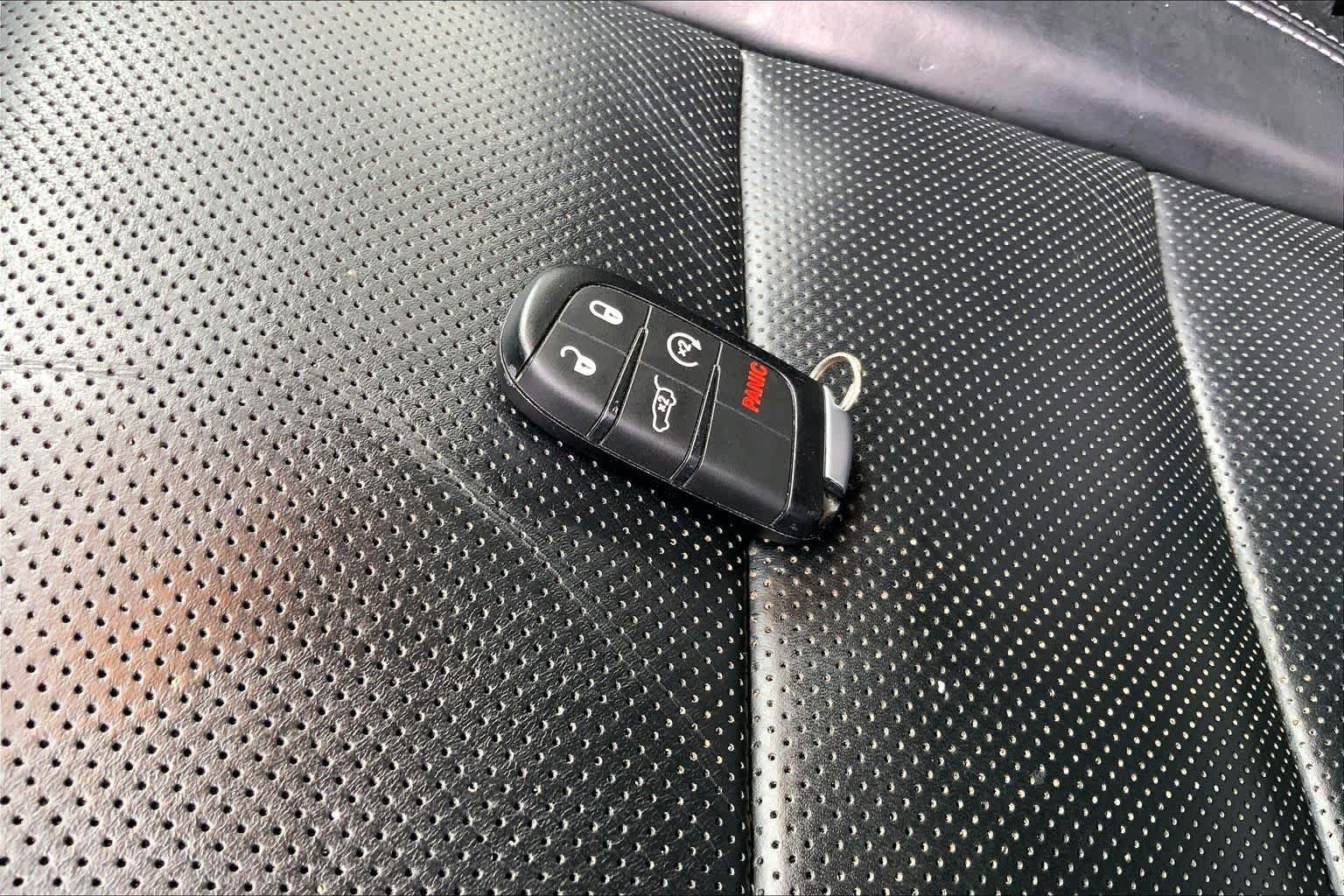 Used 2021 Diamond Black Crystal Pearlcoat Jeep 80th Anniversary image 15