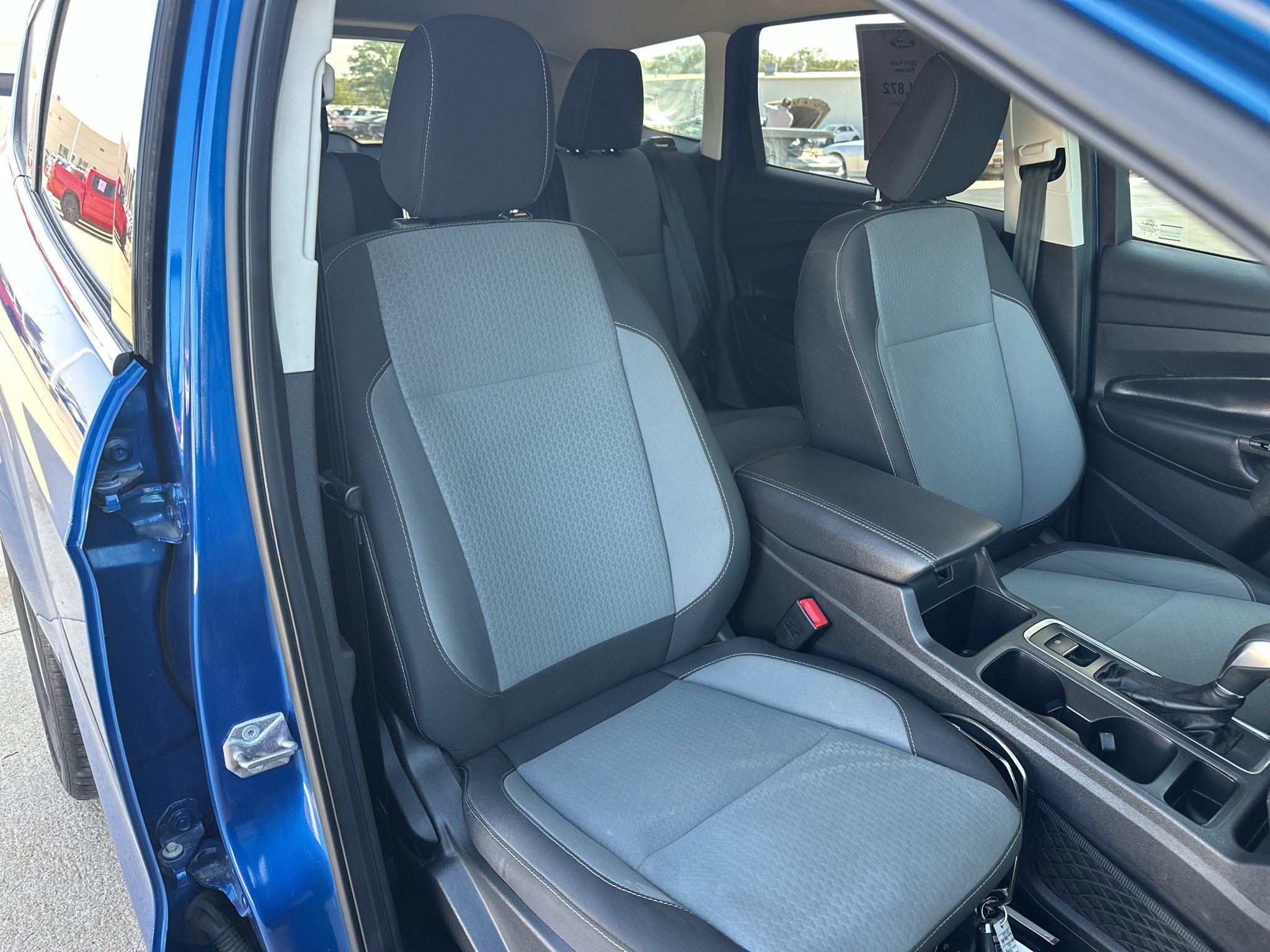 Used 2019 Lightning Blue Metallic Ford SE image 29